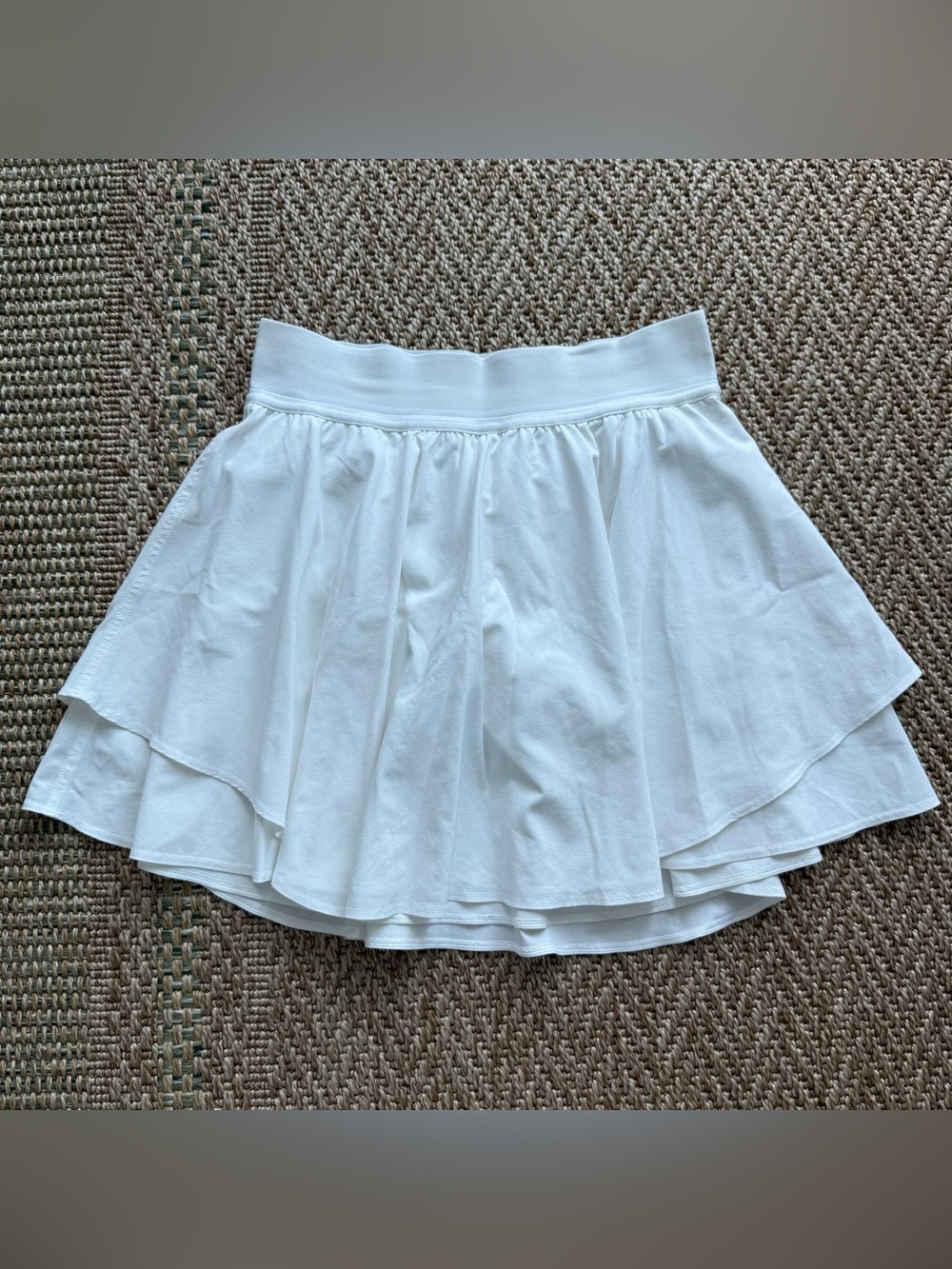 Lululemon Court Rival High Rise Skirt Long White Size 4